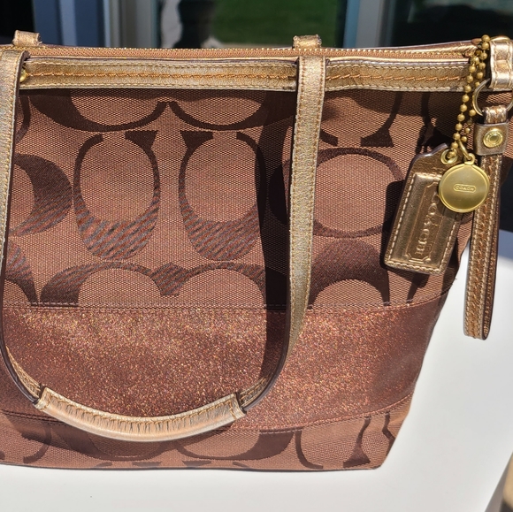 Retired Coach Signature Brown Tote Bronze … - Picture 2 of 16